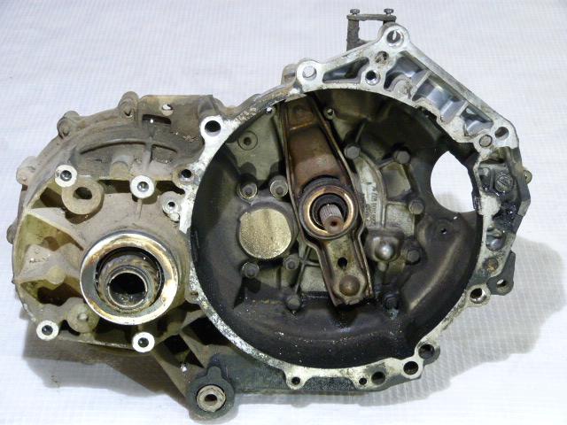 Prevodovka VW Transporter T4 2.4D 02B301107K  (chybný 5-stupeň)