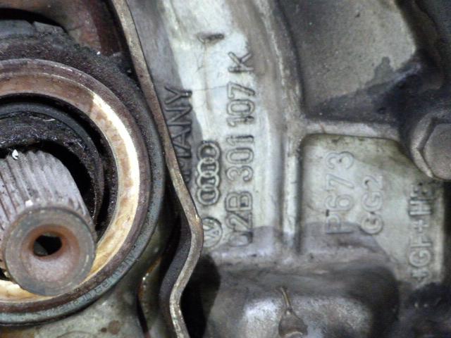 Prevodovka VW Transporter T4 2.4D 02B301107K  (chybný 5-stupeň)