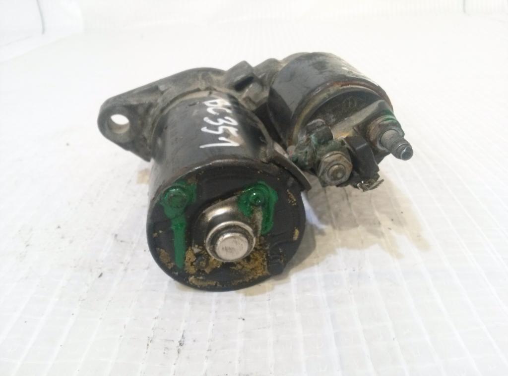 VW POLO 9N 1.4 16V BOSCH 0001120400  štarter