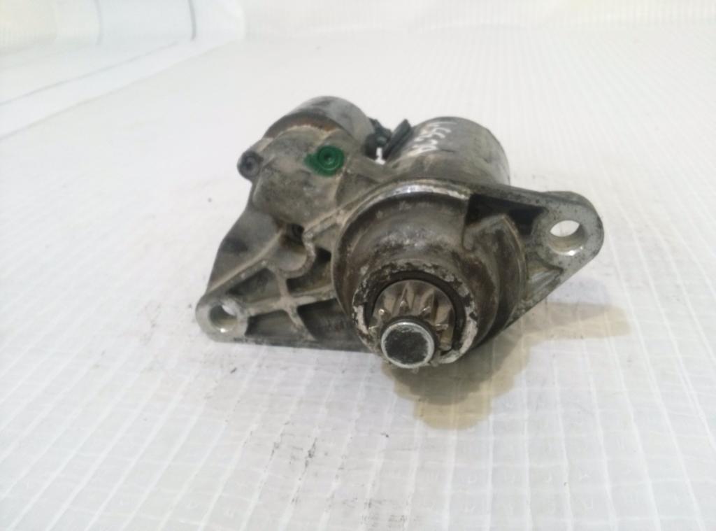 VW POLO 9N 1.4 16V BOSCH 0001120400  štarter