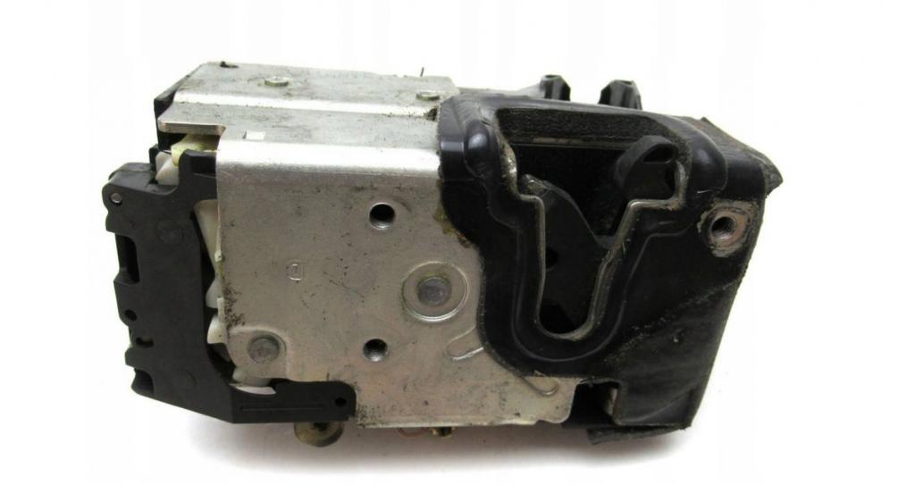 zámok predný pravy Ford Fusion 02-05 