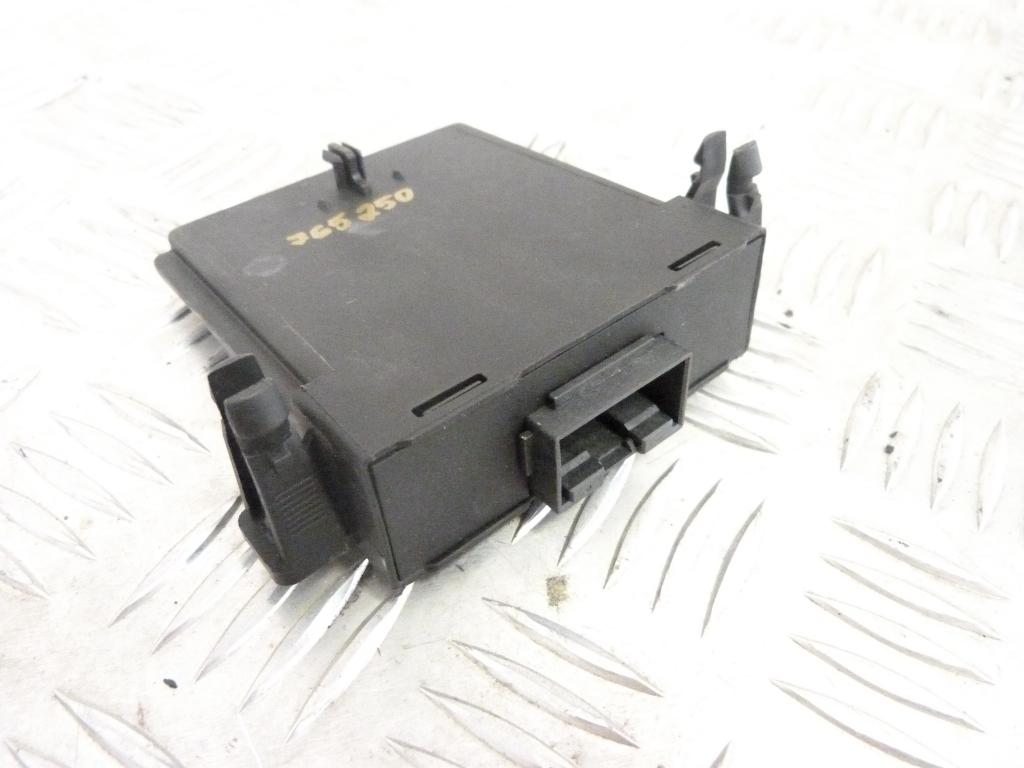 Volkswagen Golf V    org.čis. 1K0907530L gateway     modul riadiaca jednotka gateway