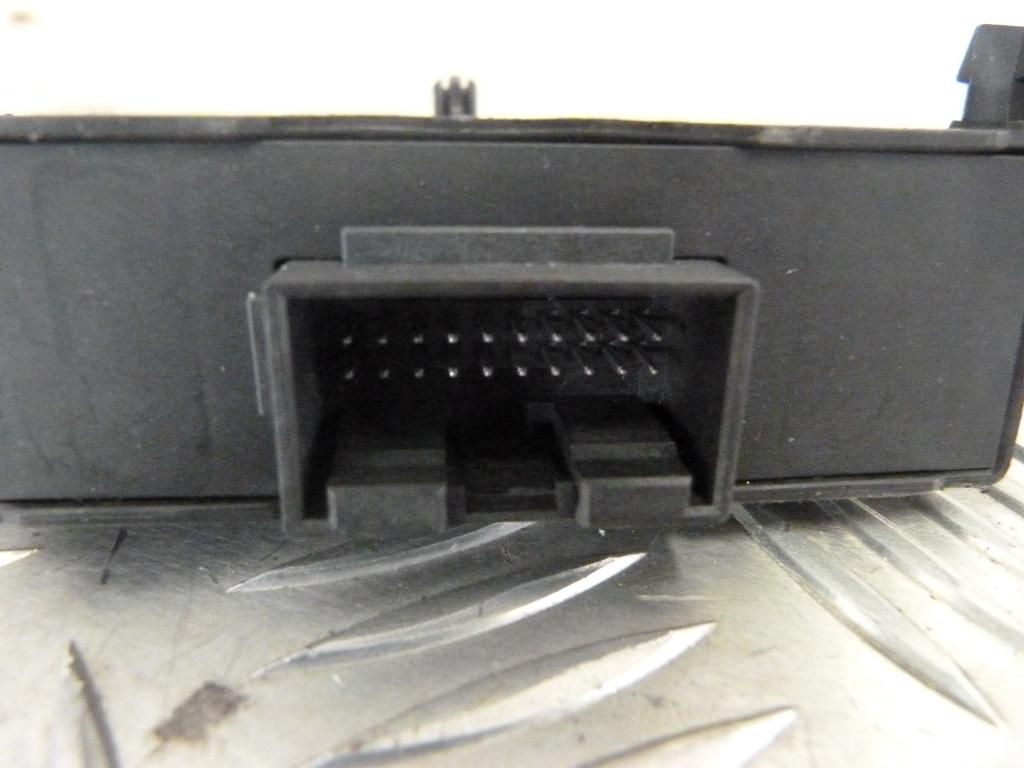 Volkswagen Golf V    org.čis. 1K0907530L gateway     modul riadiaca jednotka gateway