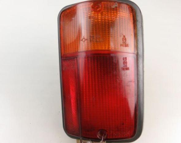 Svetlo pravy zad Fiat 126p Elegant