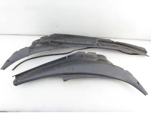 Torpédo, plast pod čelné okno Alfa Romeo 147 46558850