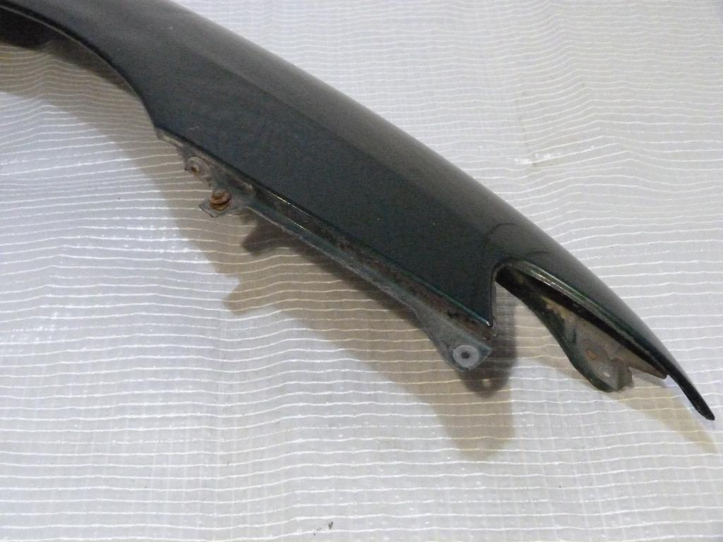 Blatník predný pravý Mazda 626 GF Combi r.v. 2000