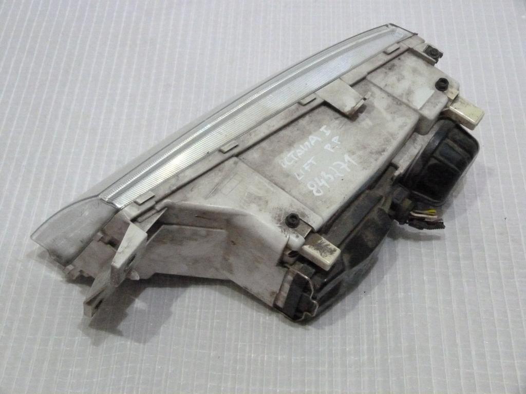 Svetlo predné pravé Škoda Octavia I Lift 1u1941016L