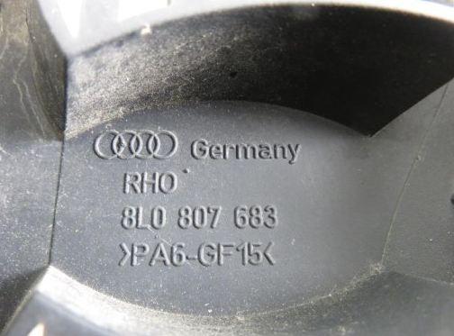 Mriežka maska Audi A3  8L0807683