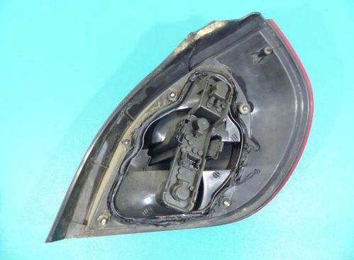 Svetlo zad ľavá strana Nissan Almera N16 00-03 Európa