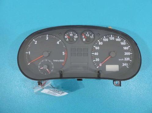 Prístrojovka Audi A3 8L 96-99  1.9 TDI Európa