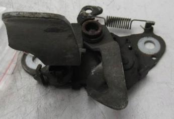 zámok kapoty Peugeot 307 01-05