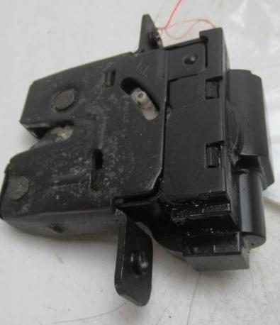 zámok dverí zadnej MICRA k12 02-07 90502AV720