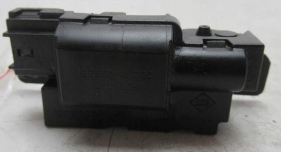 zámok dverí zadnej MICRA k12 02-07 90502AV720