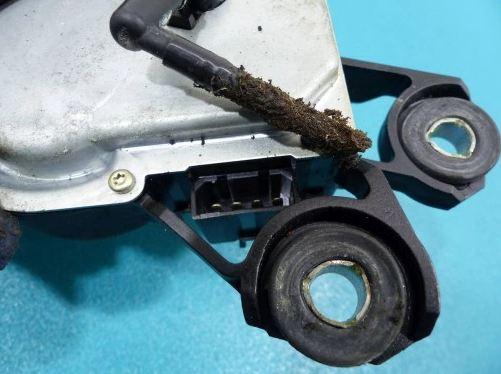 Motor stierače zad Seat Ibiza II 99-02