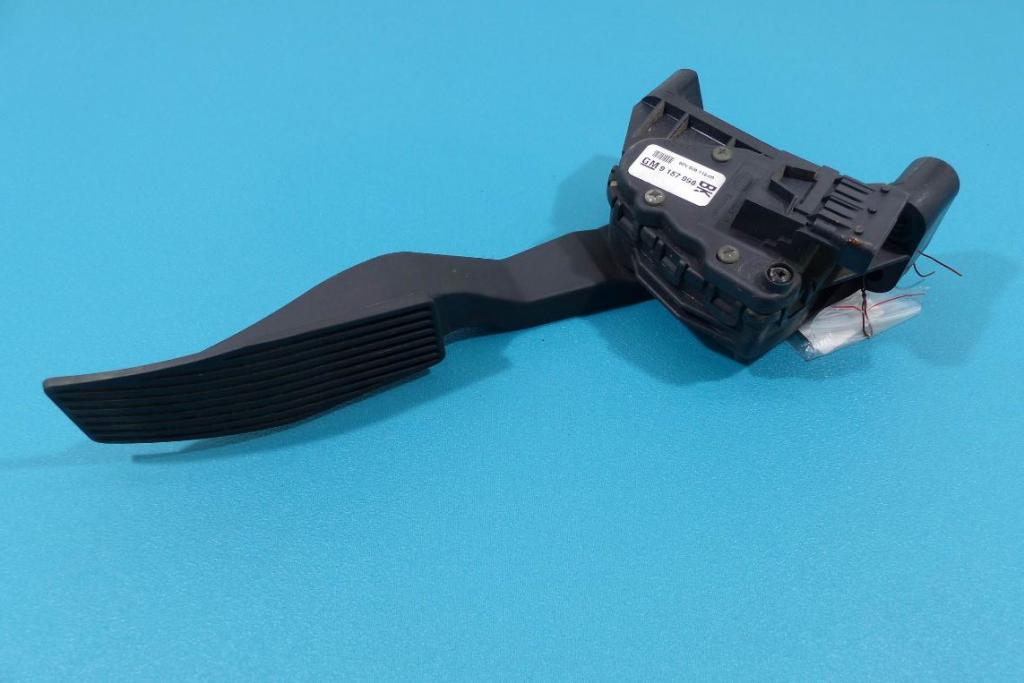 Potenciometer plynového pedálu pedal Astra II G 1.7 DTI 9157998