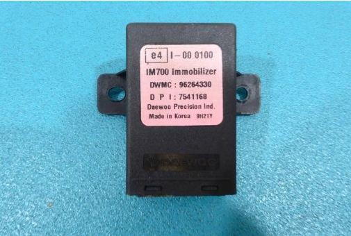 riadiaca jednotka Súprava Daewoo Nubira II 09376309 1.6 16V