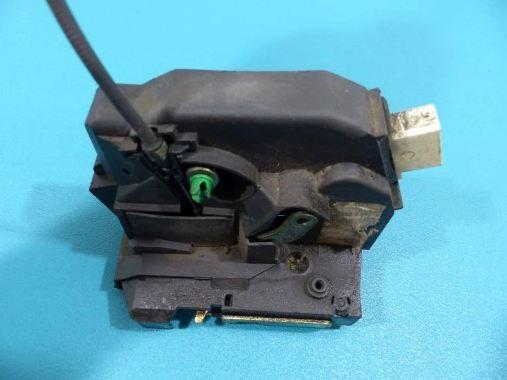 zámok zad pravy 8 pin Land Rover Freelander 96-00