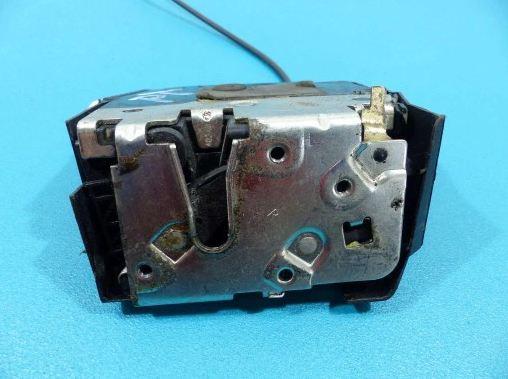 zámok zad pravy 8 pin Land Rover Freelander 96-00