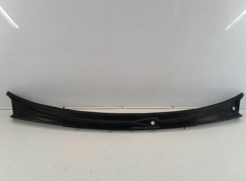 Torpédo, plast pod čelné okno 8208483 BMW E46 compact 1,8