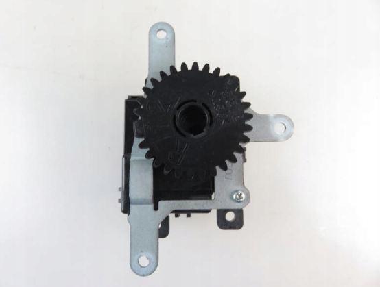 Motorček dvierok Toyota Auris I e15 063800-0920