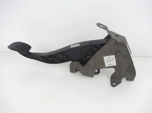 pedal spojky VW Transporter T5