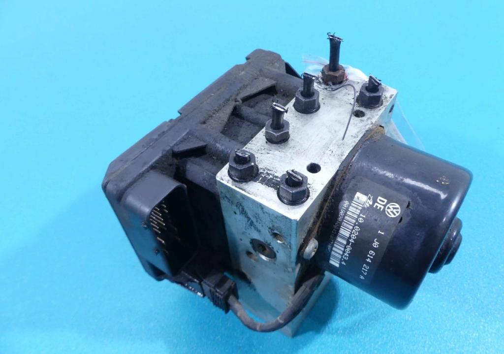 pumpa ABS Audi A3 8L   1J0614217A