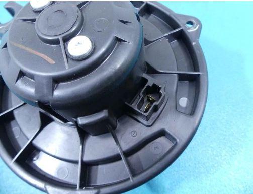 ventilátor kúrenia Avensis II T25 03-06 Európa