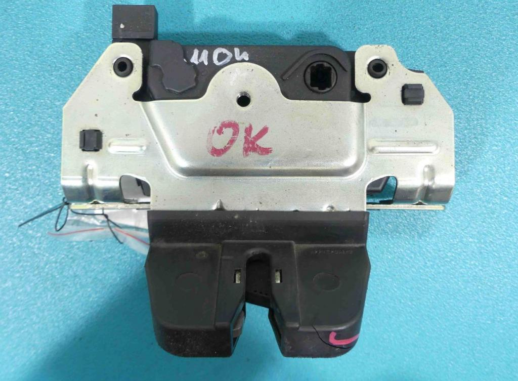 zámok dverí zad Opel Astra III H 495058724