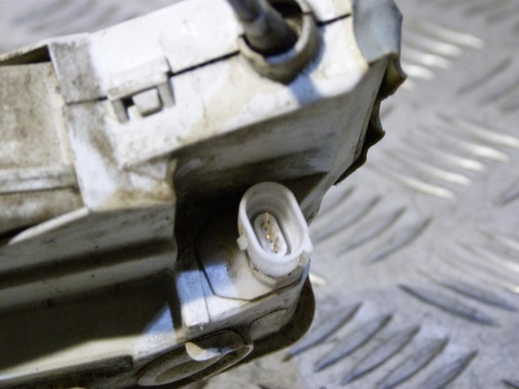 Zámok dverí predný pravý Seat Alhambra, VW Sharan, Ford Galaxy MK1 r.v. 1996-2000 93bg220a20dd  6PIN+3PIN