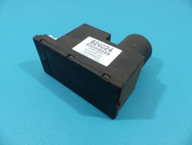 pumpa centrálneho zámku Audi A4 B5 8L0862257E