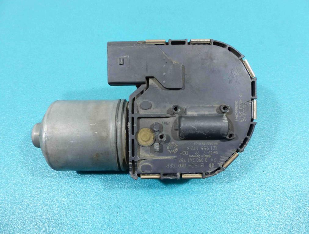Motor stieračov predný Octavia II