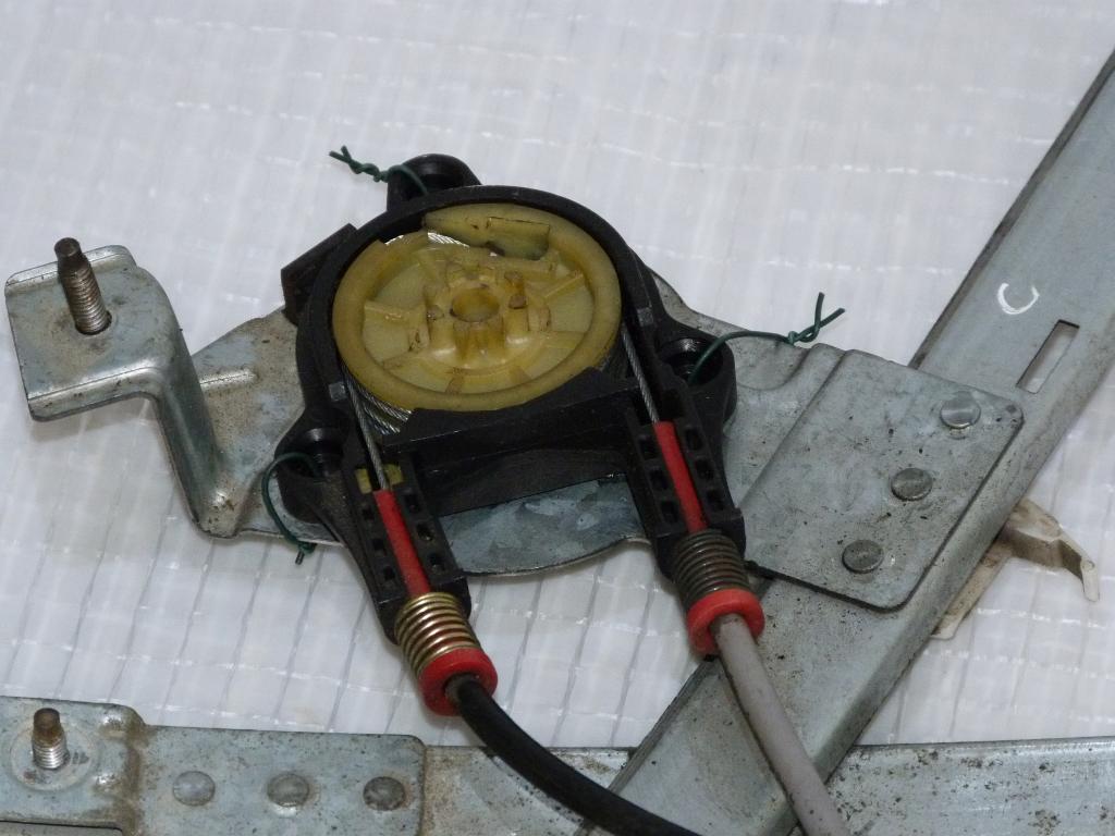 Mechanizmus sťahovania okna predný ľavý Citroen Xsara