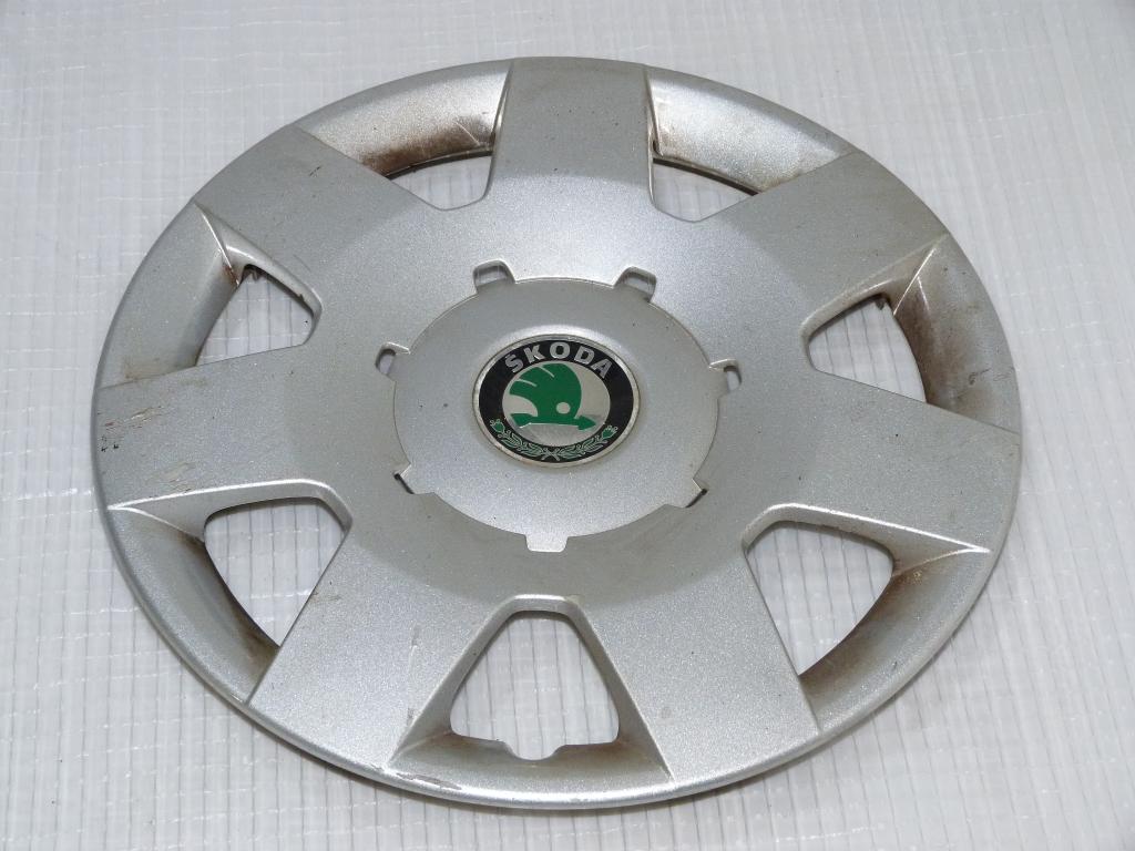 Puklica Škoda R14 6y0601147l