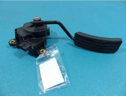 Potenciometer plynového pedálu Renault Scenic II 6PIN 1,9DCI