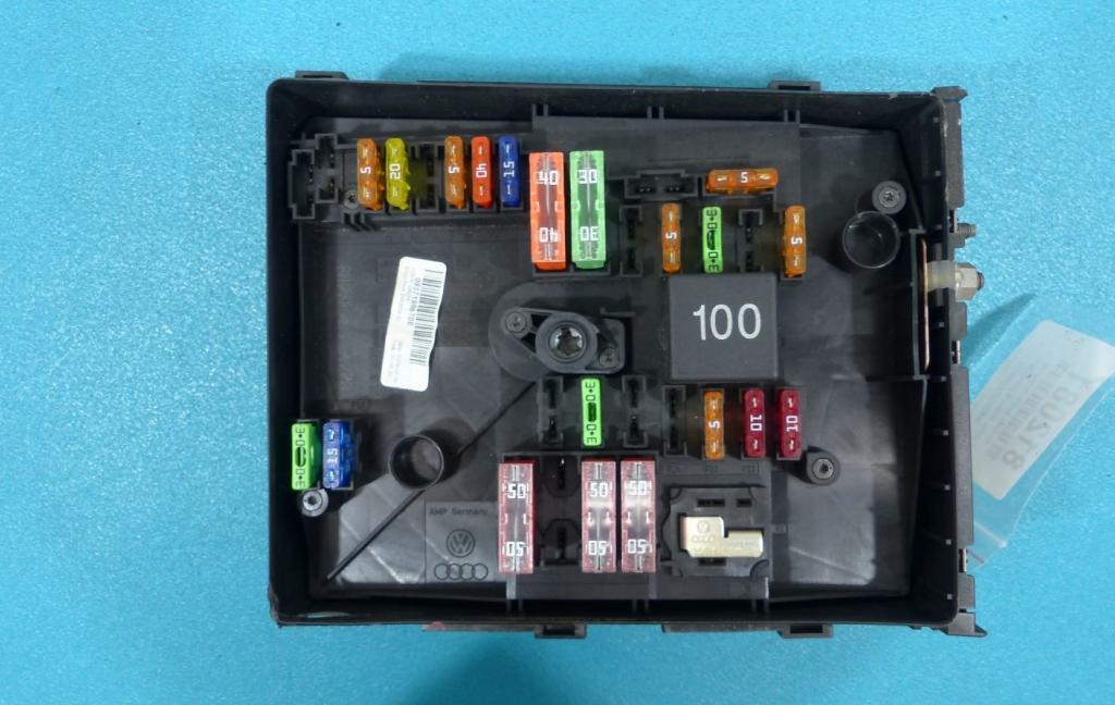 Skrinka poistková Škoda Octavia II