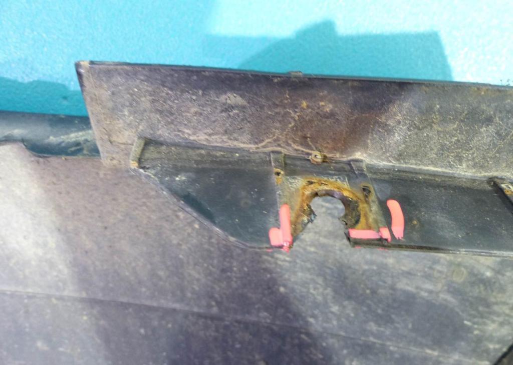 Blatník predný pravy Renault Clio II