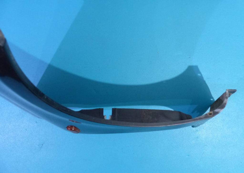 Blatník predný pravy Renault Clio II