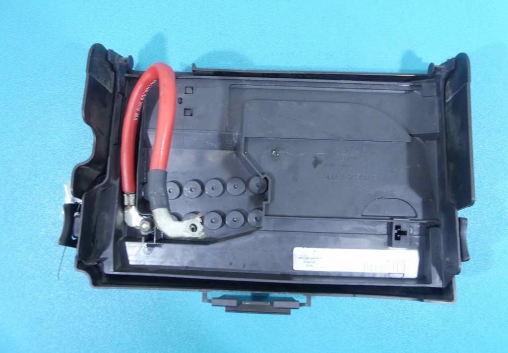 Skrinka poistková Seat Ibiza III 6L 6Q0937550F