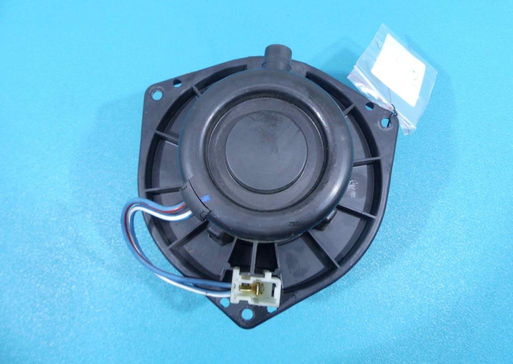 ventilátor vzduchu Nissan Primera P11
