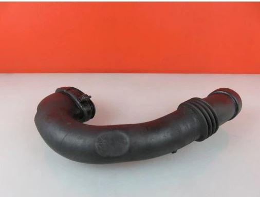 Rúra prívodu vzduchu BMW 5 E60 530 D 10866710
