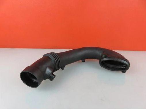 Rúra prívodu vzduchu BMW 5 E60 530 D 10866710