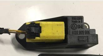 Snímač nárazu VW Bora 1,9TDI 6Q0909606