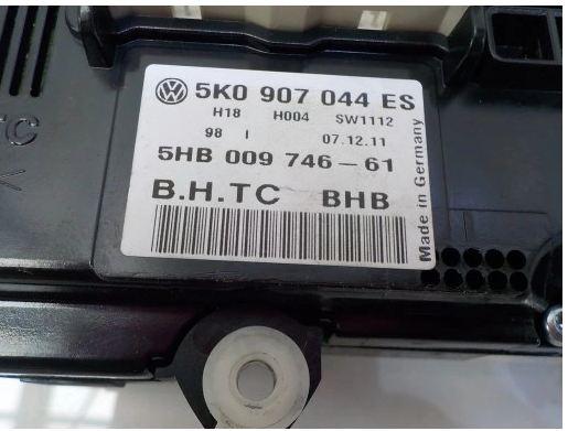 VW Caddy B7 Golf VI Panel klimatizácie