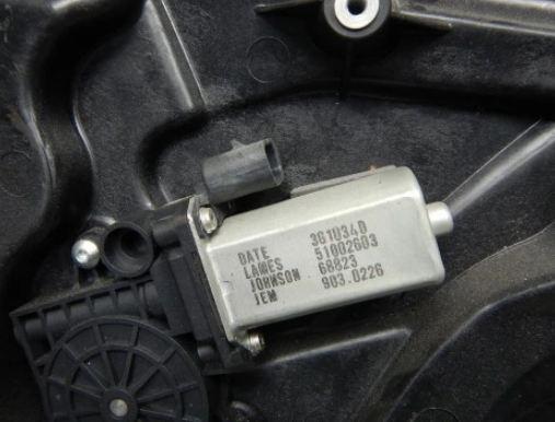 Lancia Ypsilon Mechanizmus okna ľavy predný predný