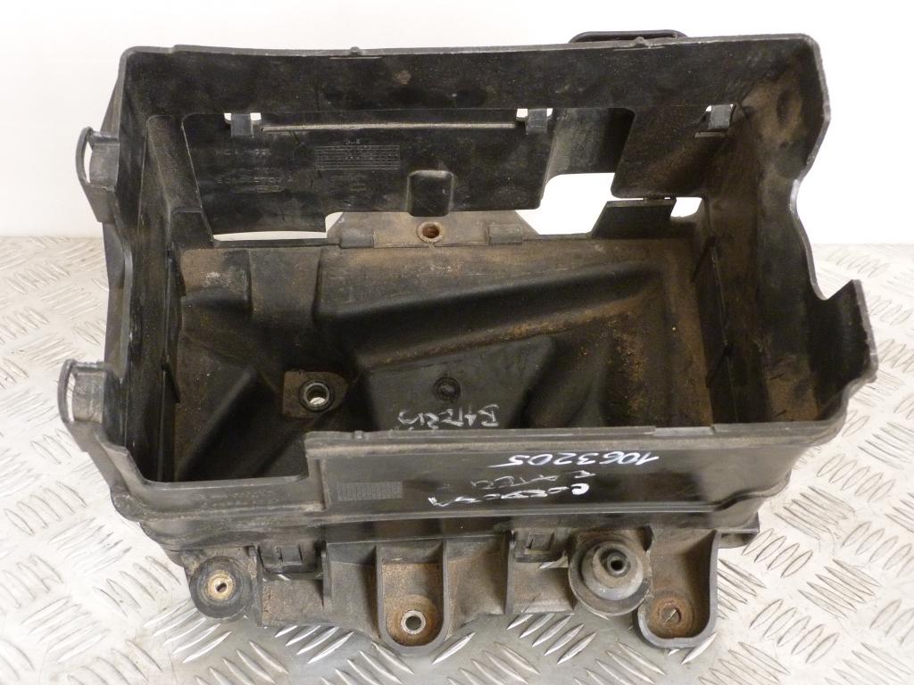 Držiak akumulátora Škoda Fabia, Seat Cordoba, Ibiza, VW Polo 6q0915331d, 6q0915419b, 6q0915753a
