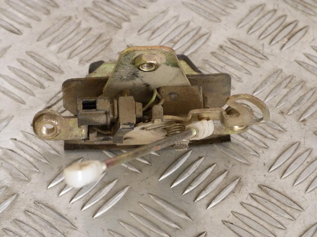 Zámok zadnej kapoty (kufra) Škoda Felícia 441973533016 2PIN