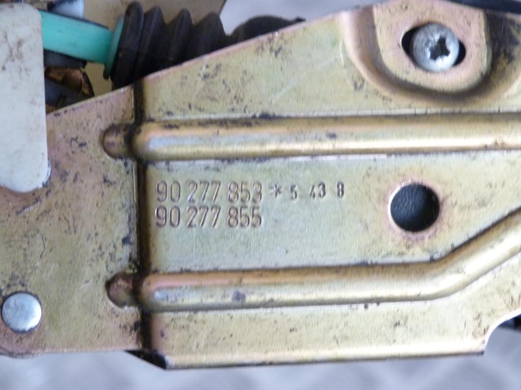 Zámok predný ľavý Opel Calibra A 90277855, 90277855, 90277865 bu