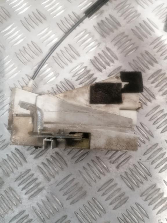 Zámok dverí zadný pravý Seat Alhambra, VW Sharan, Ford Galaxy MK1 r.v. 1996-2000 93bg220a20dd  6PIN