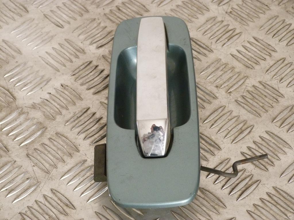 Kľučka dverí zadná pravá vonkajšia Nissan X-Trail T30 (poškodený 1 úchyt)