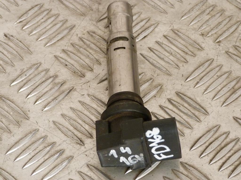 Zapaľovacia cievka Audi A1, A2, A3, Seat Altea, Cordoba, Ibiza, Leon, Toledo, Fabia, Octavia, Roomster, Superb, Yeti, VW New Beetle, Bora, Caddy, Eos, Golf IV V, Jetta III, Passat, Polo, Tiguan, Touran 1.2, 1.4, 1.4TSI, 1.6  036905715E